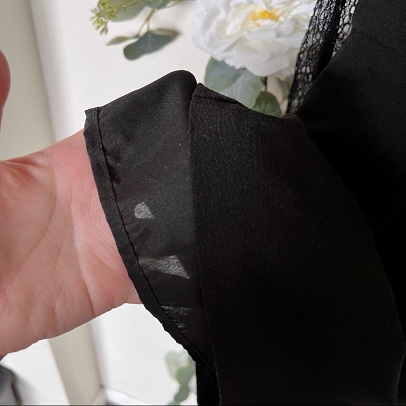 💚 Forever 21 Lace Long Sleeve Romper - Picture 12 of 15